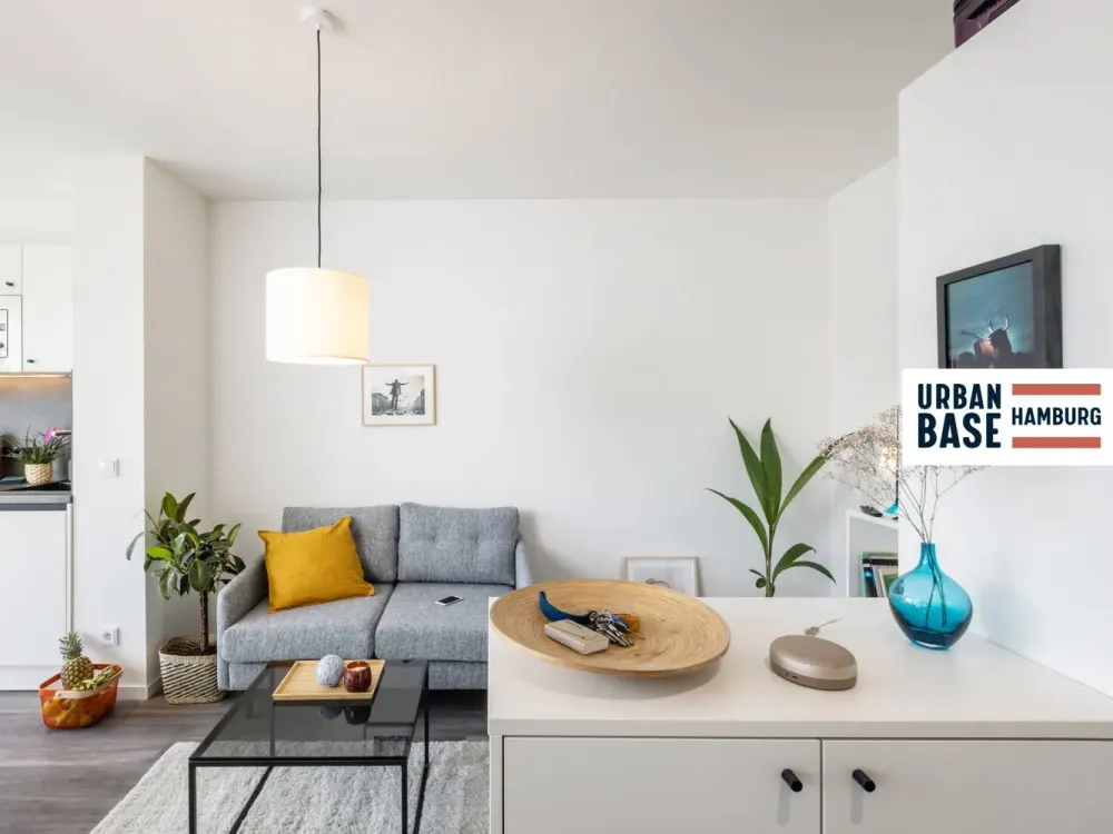 Willkommen am Puls der Hansestadt: Vollmöbliertes 2-Zimmer-Apartment mit EBK, BALKON, ALL-IN-MIET...