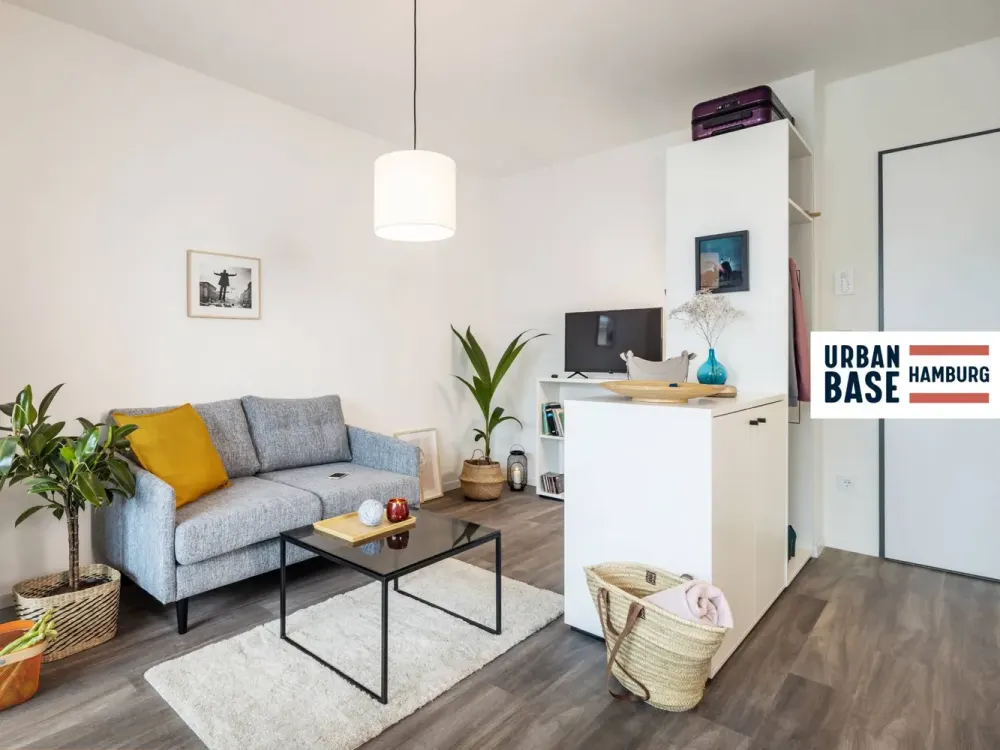 Willkommen am Puls der Hansestadt: Vollmöbliertes 2-Zimmer-Apartment mit EBK, BALKON, ALL-IN-MIET...