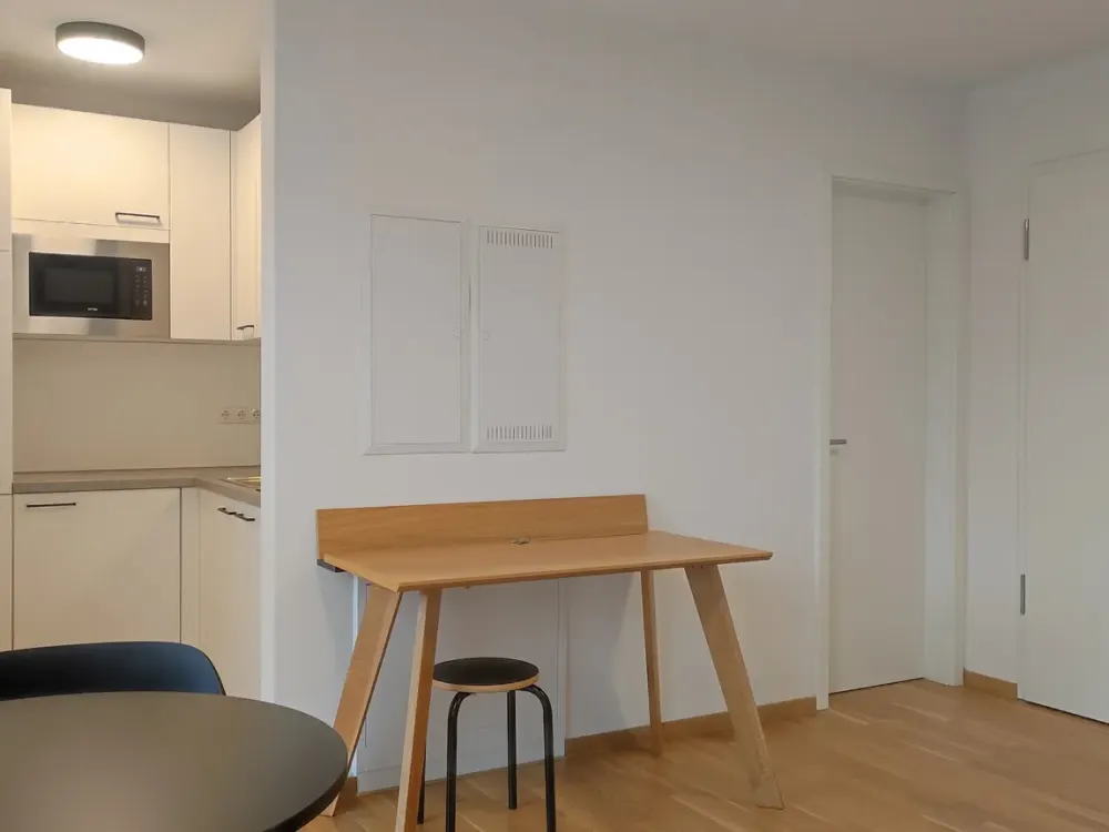 Zweitbezug, gepflegt und modern in Friedenau (2.08)
