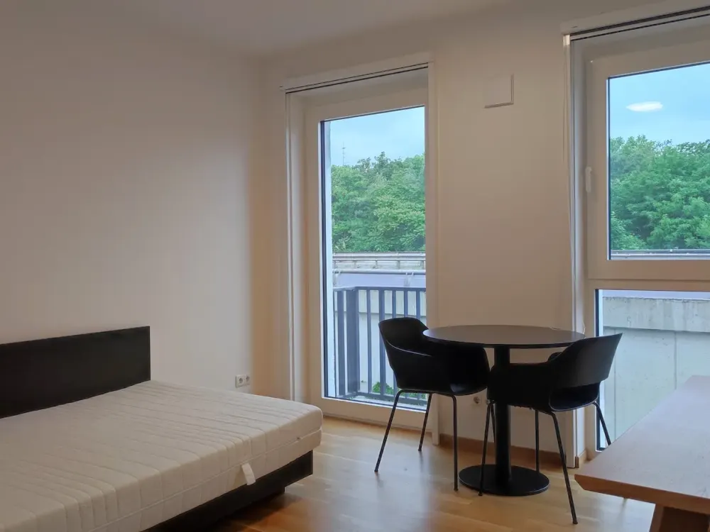 Zweitbezug, gepflegt und modern in Friedenau (2.08)
