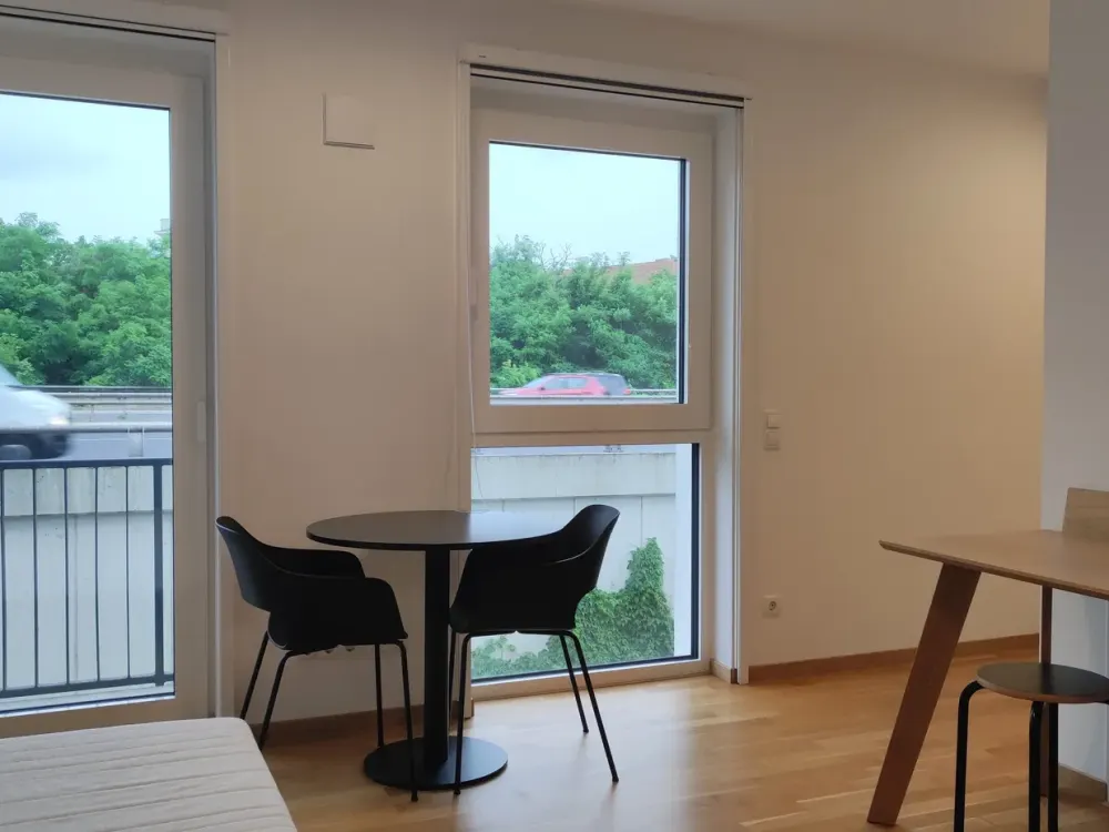 Zweitbezug, gepflegt und modern in Friedenau (2.08)