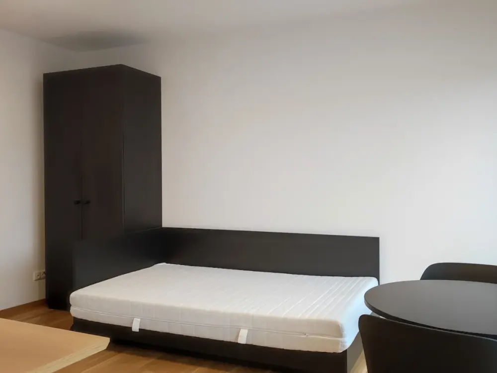 Zweitbezug, gepflegt und modern in Friedenau (2.08)