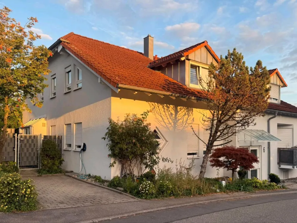 Helle 3,5 Zimmerwohnung mit Garten in ruhiger Lage, Nufringen