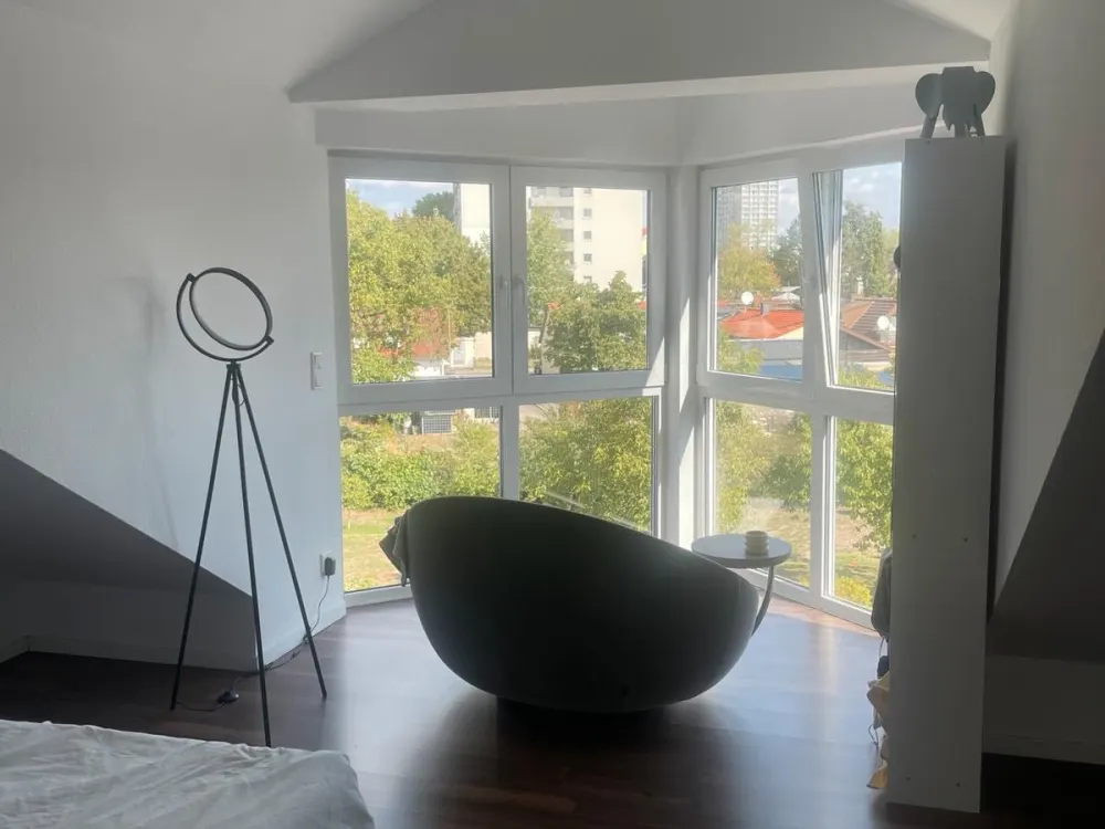 Helle offene 2-Zimmer Wohnung in Neu-Isenburg