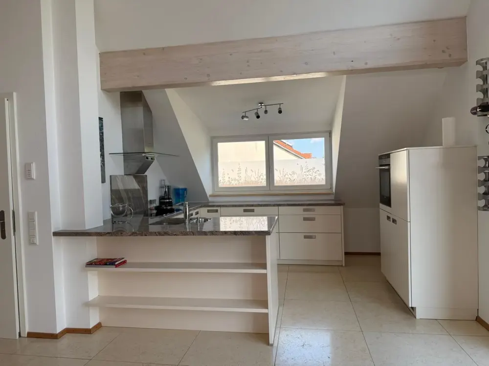 Furnished 2.5-Room Maisonette Apartment
