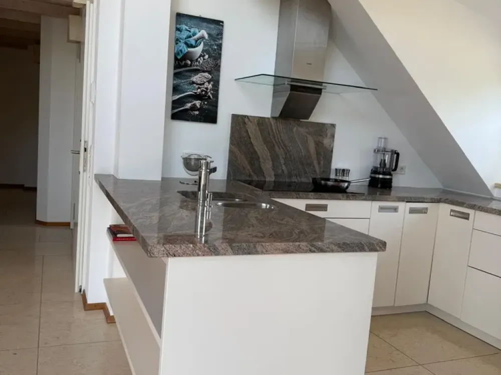Furnished 2.5-Room Maisonette Apartment