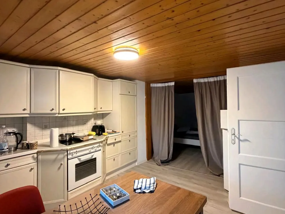 2 Zimmer Wohnung 65qm in Nöttingen