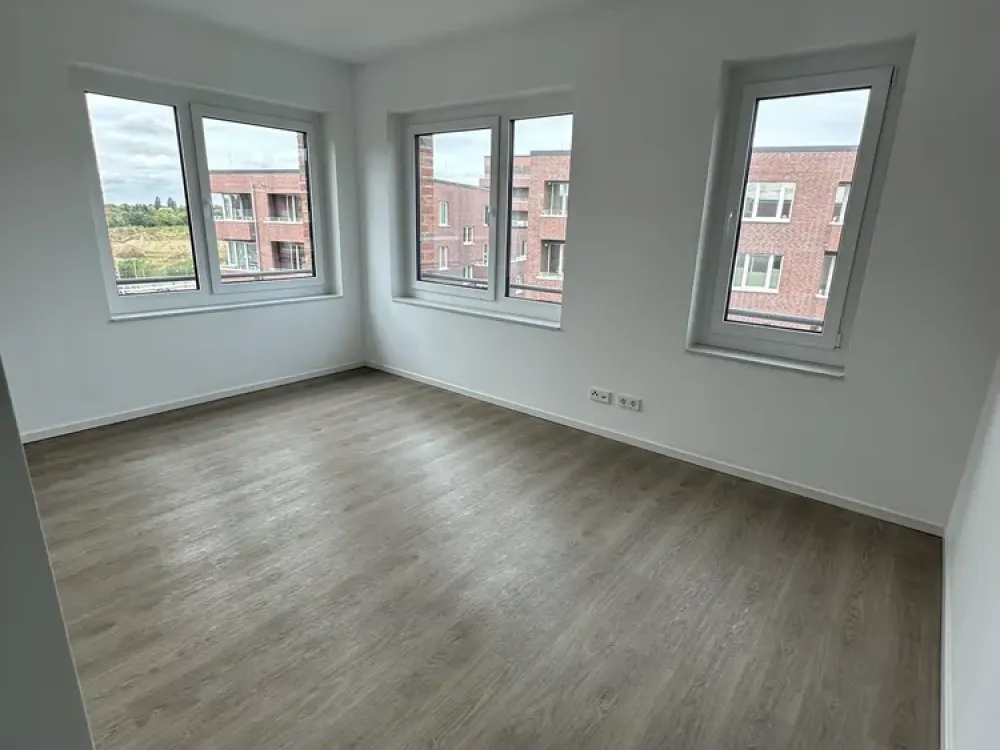 Leben am Wasser in extravaganter Lage großzügige 4-Zimmer-Wohnung mit schöner Aussicht