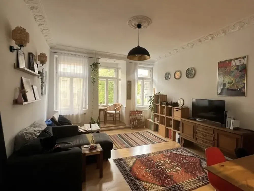 3-Zimmer-Altbauwohnung mit Balkon in Nürnberg, ab 01.11.