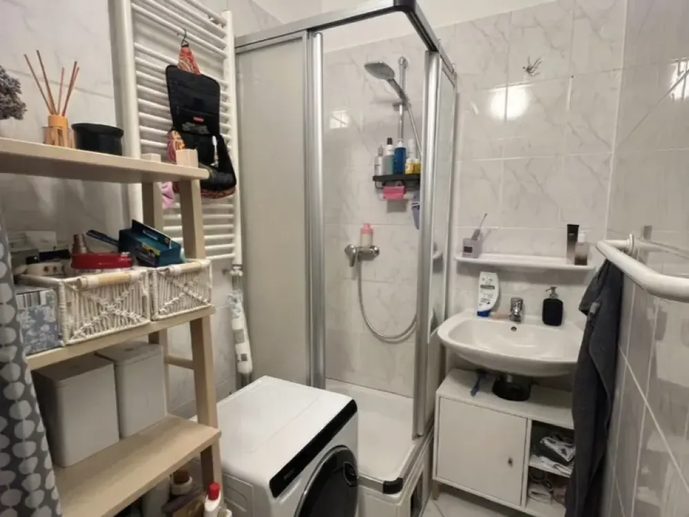 3-Zimmer-Altbauwohnung mit Balkon in Nürnberg, ab 01.11.
