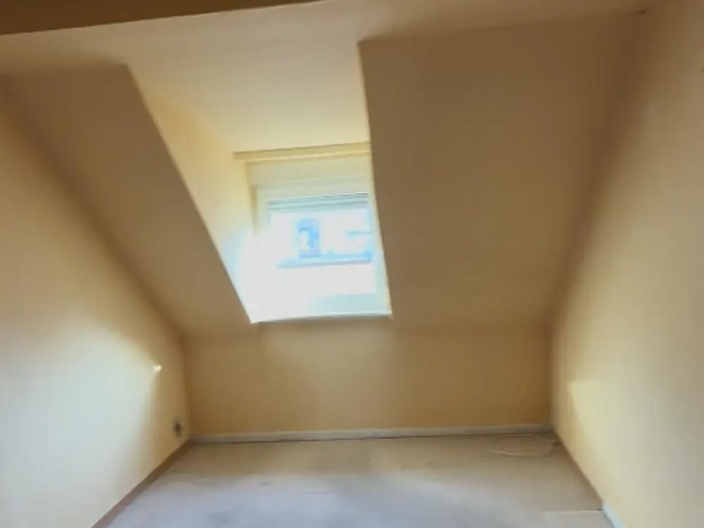 3-Zimmer-Dachgeschosswohnung Offenbach - 5 Monate mietfrei, Material zahlen wir