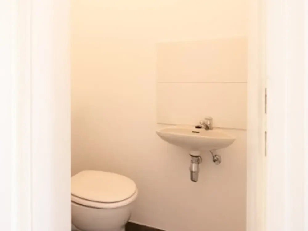 1 Zimmer! (nicht die ganze Wohnung) in 2-er WG in Rödermark