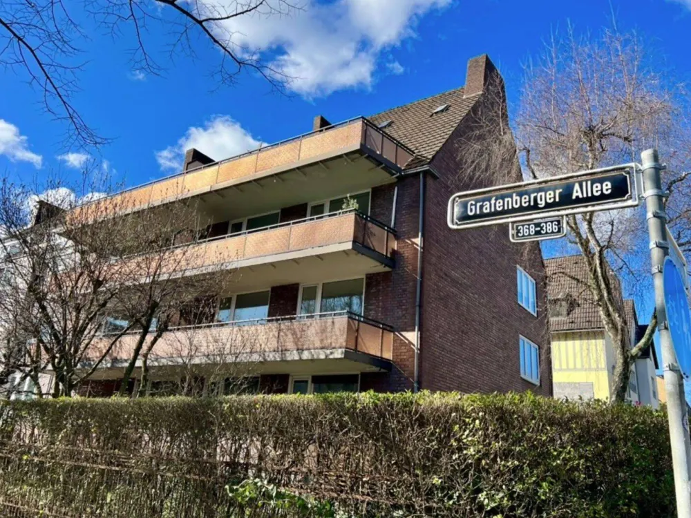 Charmante sanierte 2-Zimmer DG-Wohnung / Möbliert / inkl. Einbauküche