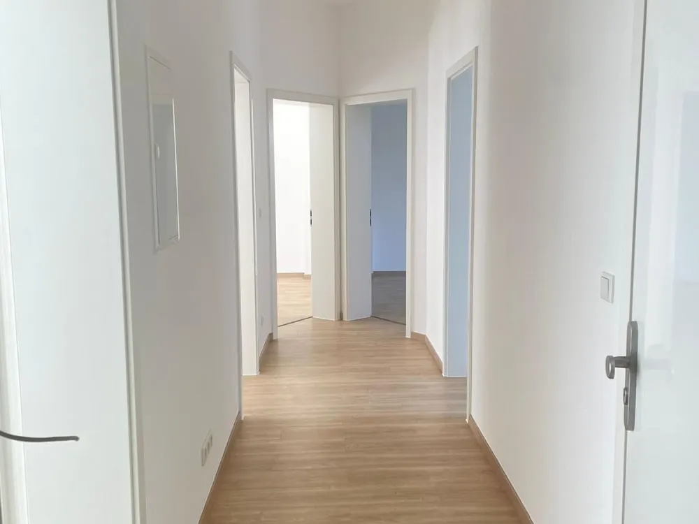 KEIN STELLPLATZ / 4-Zimmer-EG Wohnung - mit Balkon und Gartennutzung
