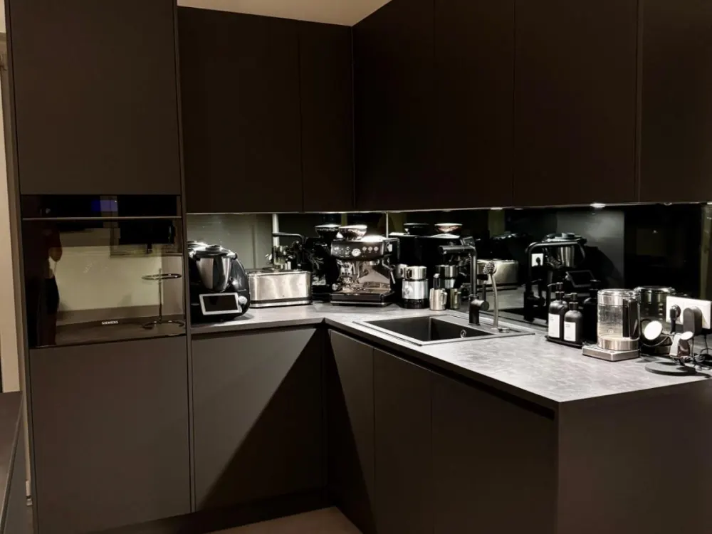Moderne 4-Zimmer-Wohnung mit zwei Terrassen & Blick ins Grüne