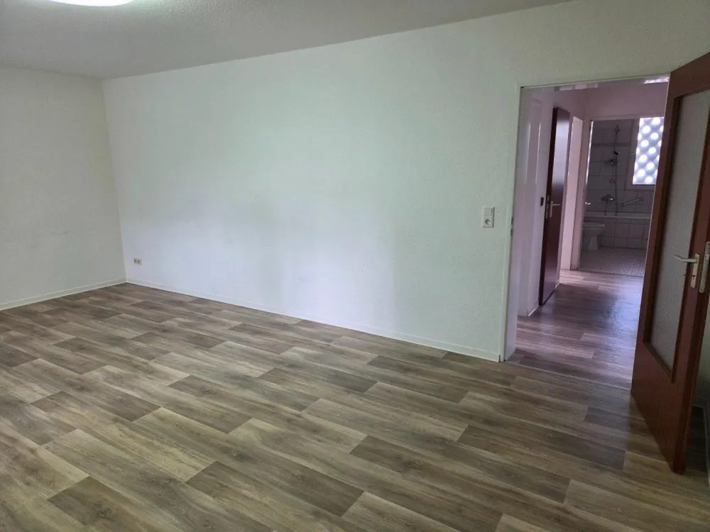 2 Zimmer Wohnung 60qm, sehr zentral, WBS erforderlich