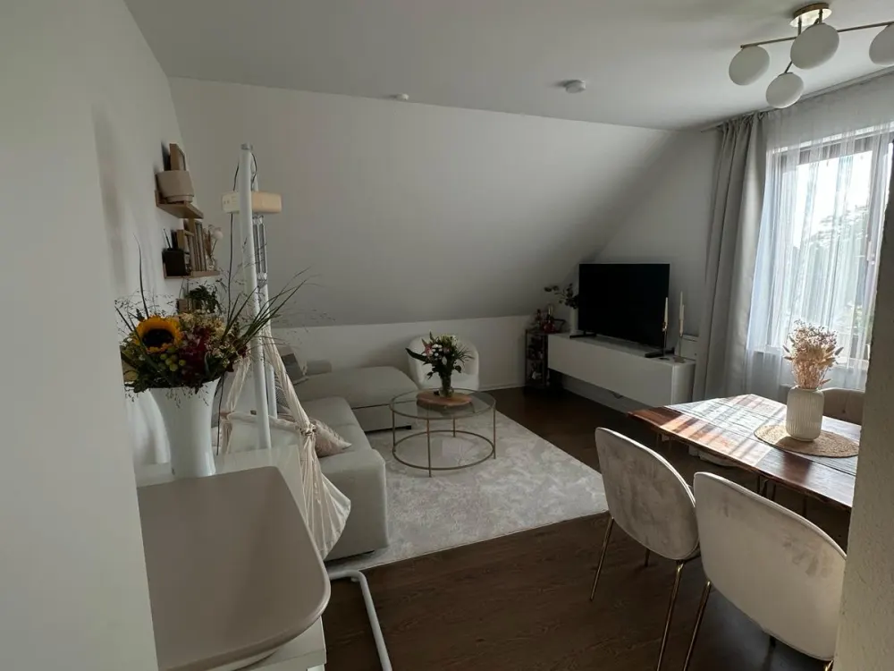 2-Zimmer Wohnung in Düsseldorf-Kaiserswerth / Beschreibung lesen!