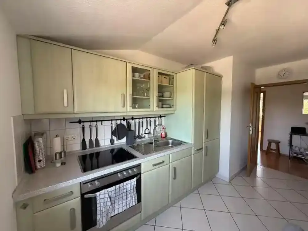 3 Zimmer Dachgeschosswohnung mit EBK, Balkon von 2003