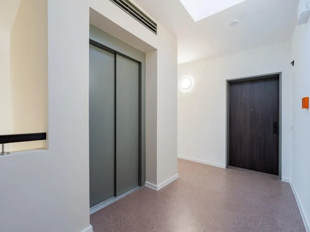 2-Zimmer-Mietwohnung, 46,67 m², 1. OG, EBK, Balkon, Fahrstuhl, Tiefgarage, Keller, Kladow