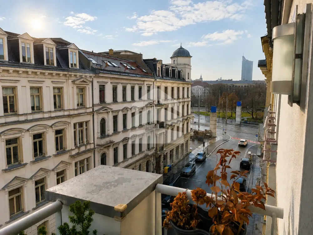 Helle loftartige Wohnung mit viel Stauraum und Balkon in Zentrumsnähe