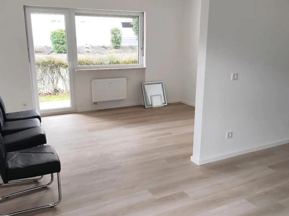 3 ZKB Wohnung Völklingen saniert EG mit Gartenanteil