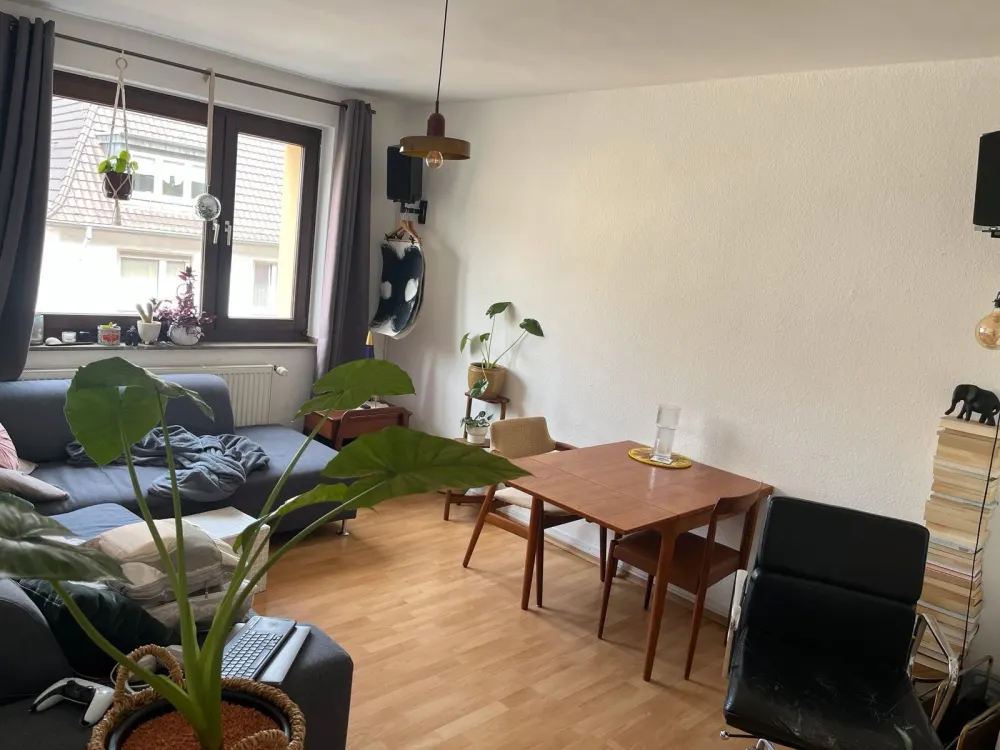 Helle 2 Zimmer Wohnung in Südstadt ab sofort verfügbar