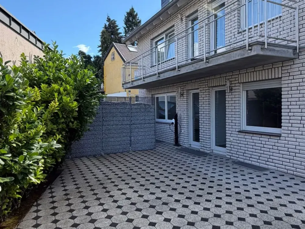 Exclusive 160m2 Maisonette Apartment with Large Terrace in Brühl