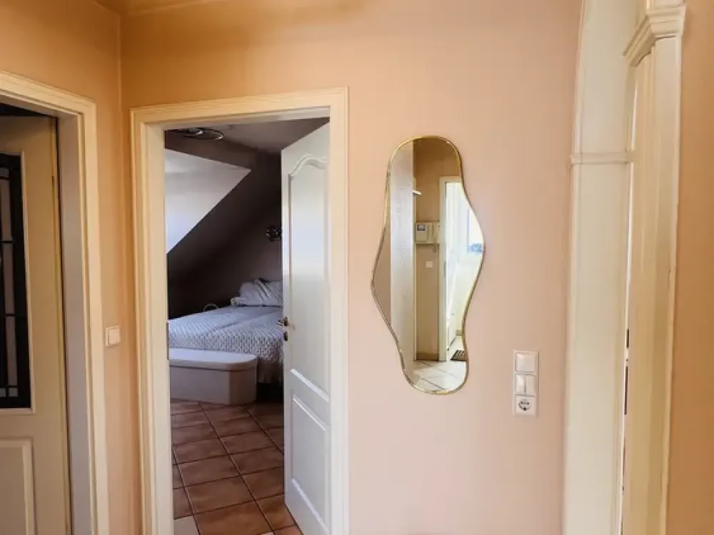 Wunderschöne vollausgestattete Dachgeschosswohnung auf 66qm zu vermieten