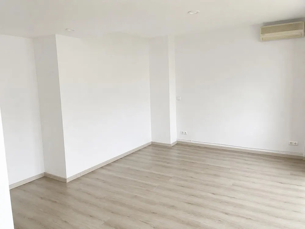 3 Zimmer Wohnung mit Garten, Garage, EBK und Keller auf 114qm