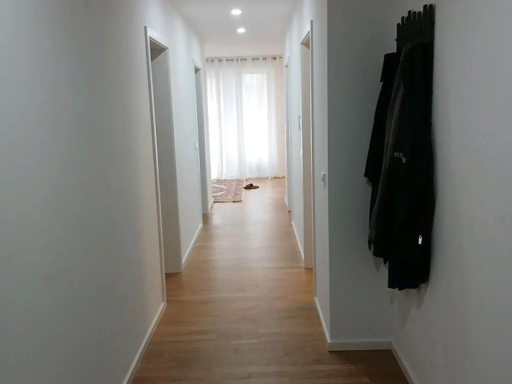 Moderne 4-Zimmer-Wohnung - neuwertig mit Einbauküche
