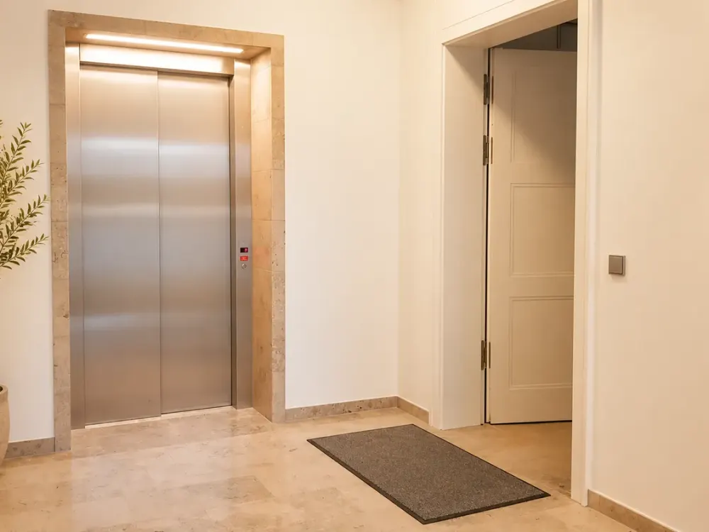 4-Zimmer-Luxus im Gerling Quartier, Möbliert, Concierge, Security, Kurz-/Langzeit, sofort frei