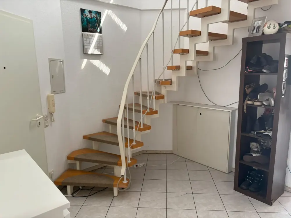 Home with 2.5 Rooms and Balcony in Dreieich