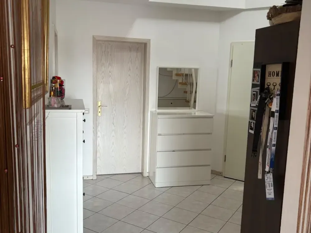 Home with 2.5 Rooms and Balcony in Dreieich