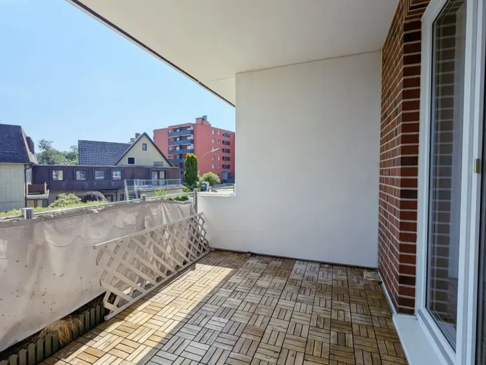 3-Zi-Whg mit Balkon und Einbauküche in Meckelfeld / Seevetal