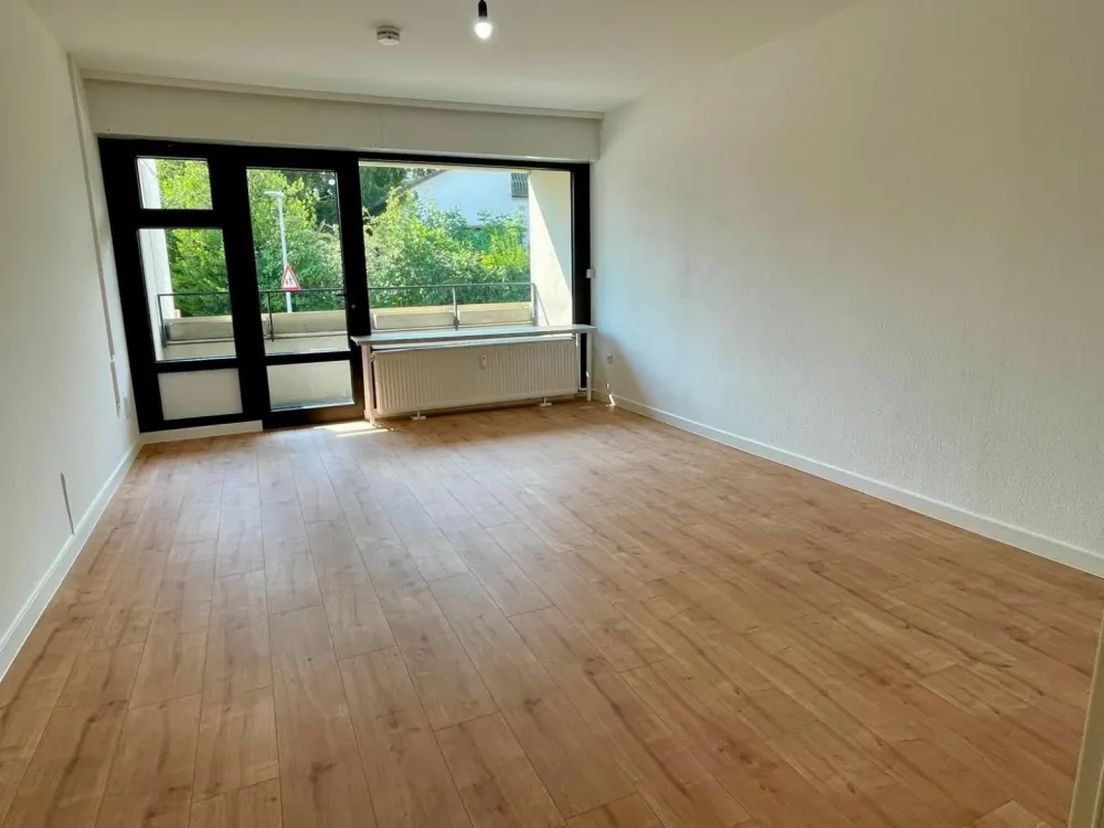 Erstbezug nach Sanierung - Schöne 2 Zimmer Wohnung mit 2 Balkonen im beliebten Heideviertel!