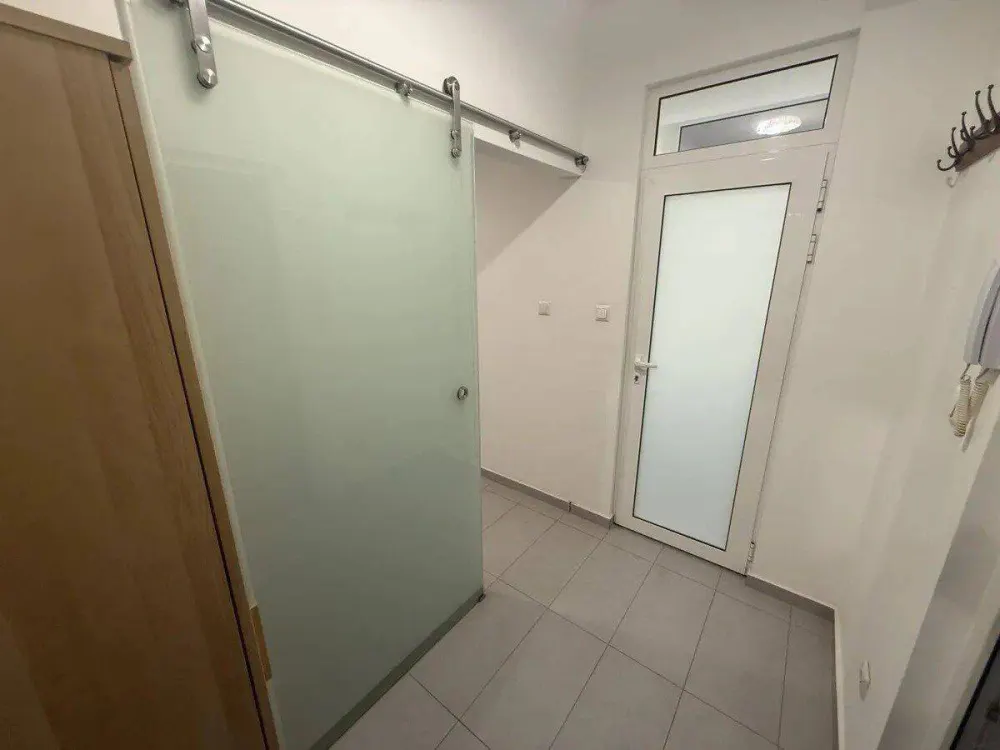Helle 1-Zimmer-Wohnung mit Einbauküche und Gartennutzung in guter Lage