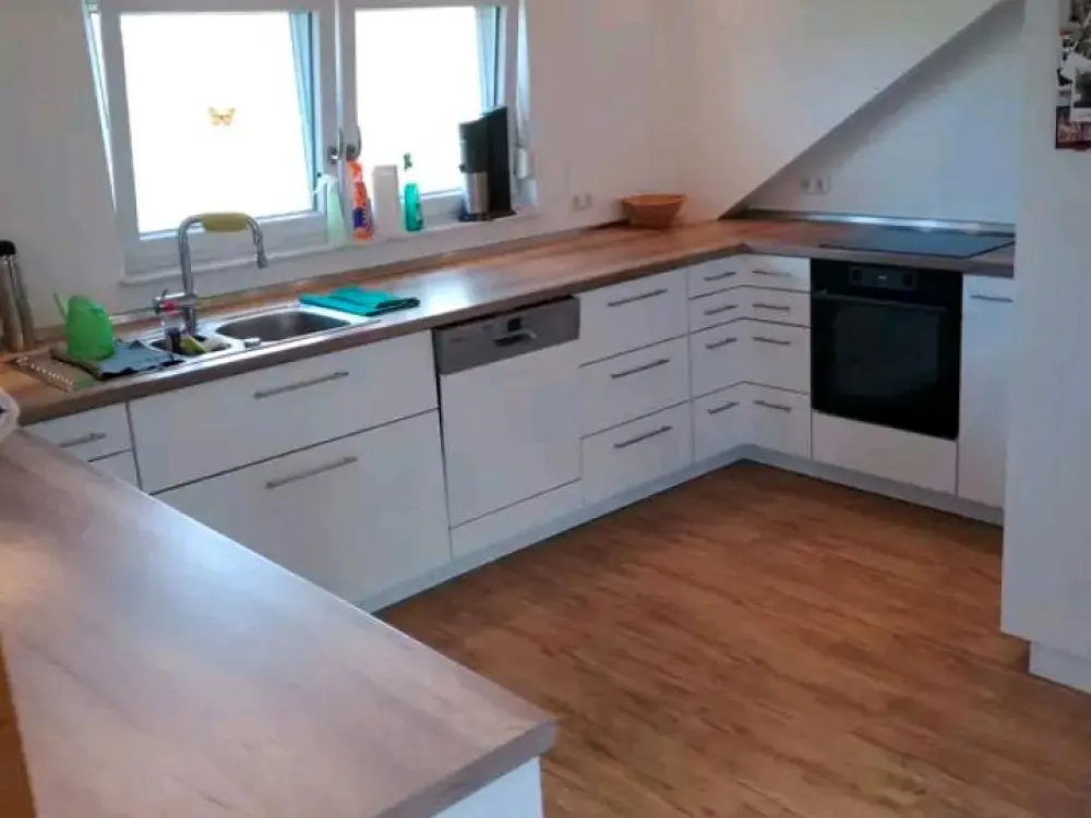 4-Zimmer-Dachgeschosswohnung mit Einbauküche in Egg an der Günz