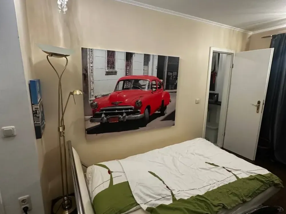 Furnished 1-Room Apartment (30 m2) in Schwabing, Available Immediately, Registration Possible