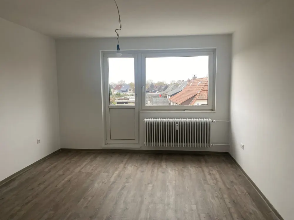 Renovierte 4-Zimmer-Wohnung mit Balkon