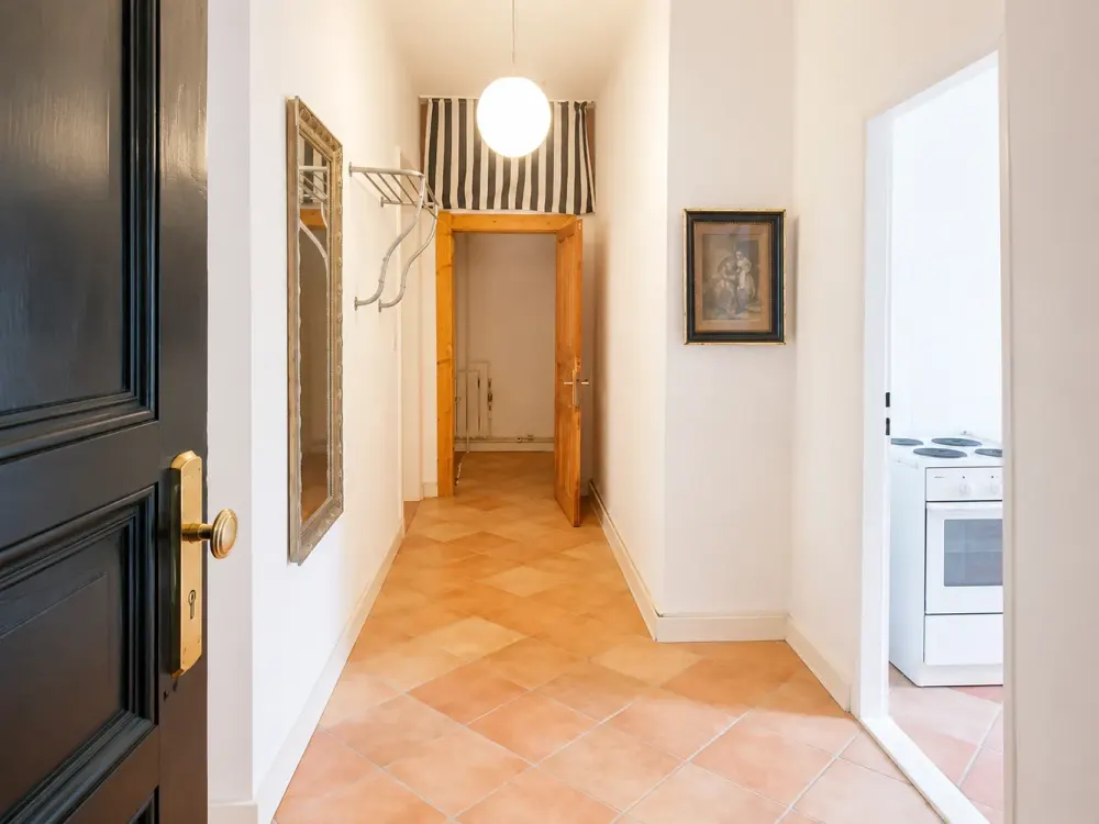Möblierte 2 Zimmer Wohnung am Schloss Charlottenburg