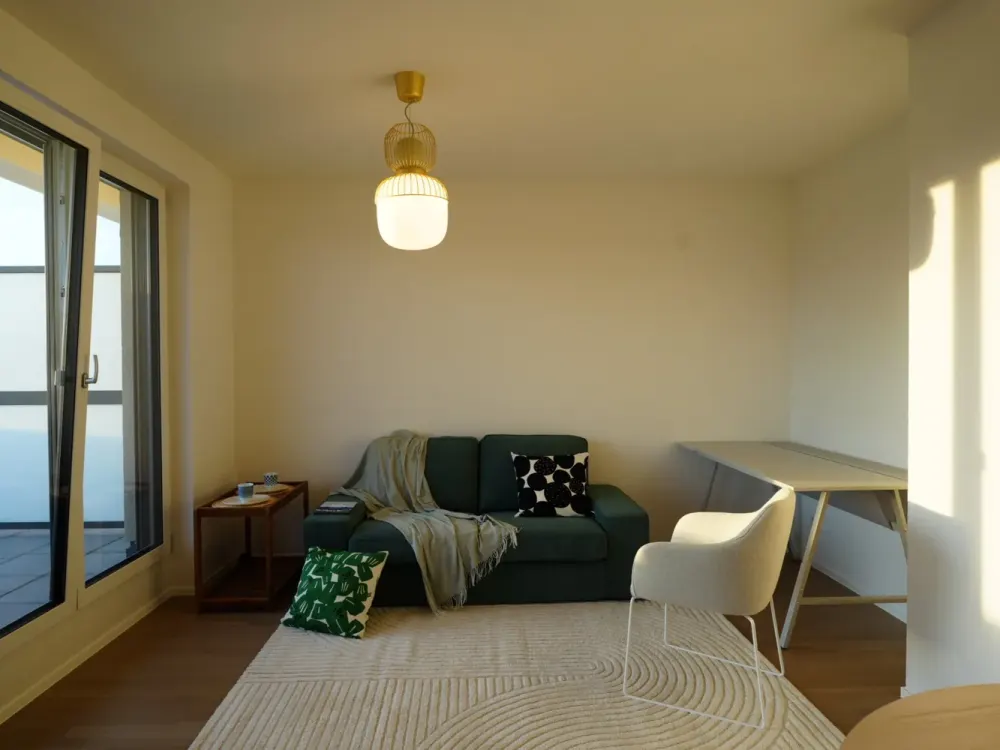 Exklusives Penthouse mit Dachterrasse & Parkblick in zentrale Maichingen