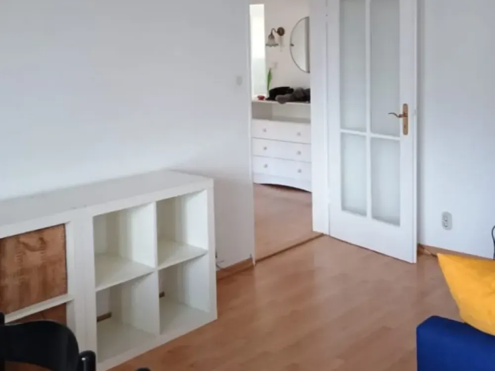 Charmante 2-Zimmer-Wohnung mit Balkon und EBK im Süden Frankfurts