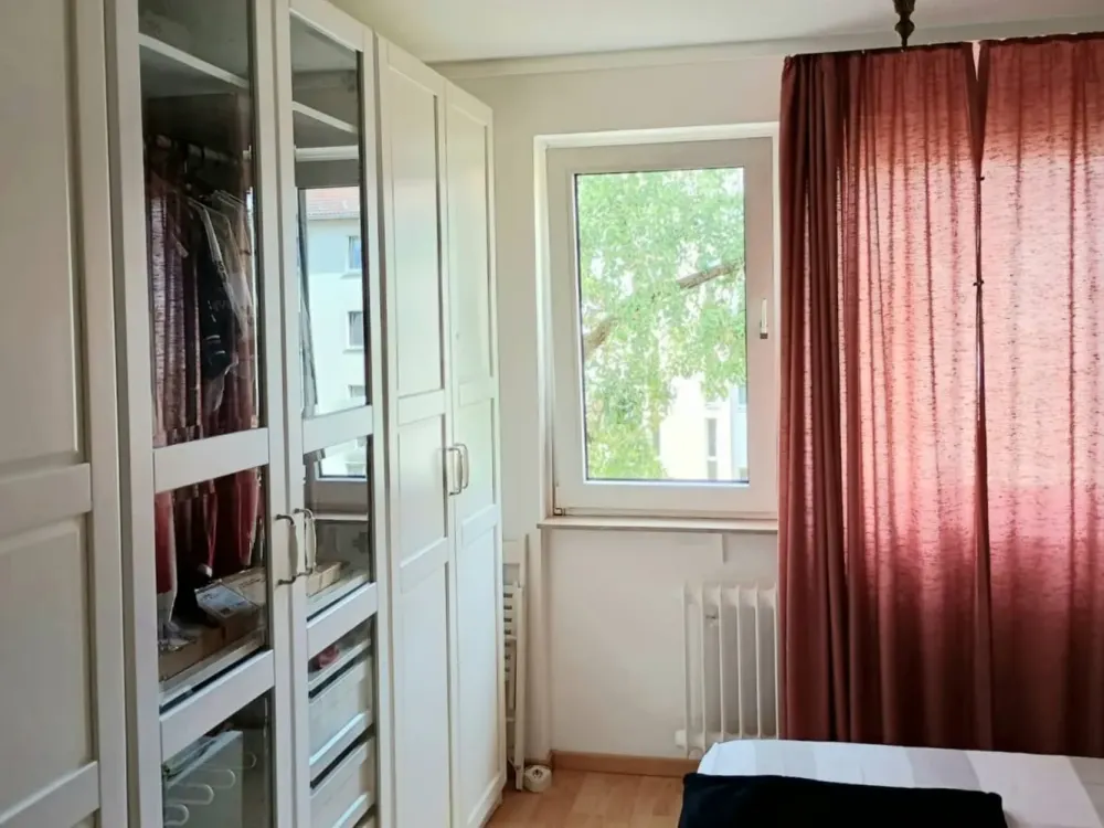 Charmante 2-Zimmer-Wohnung mit Balkon und EBK im Süden Frankfurts