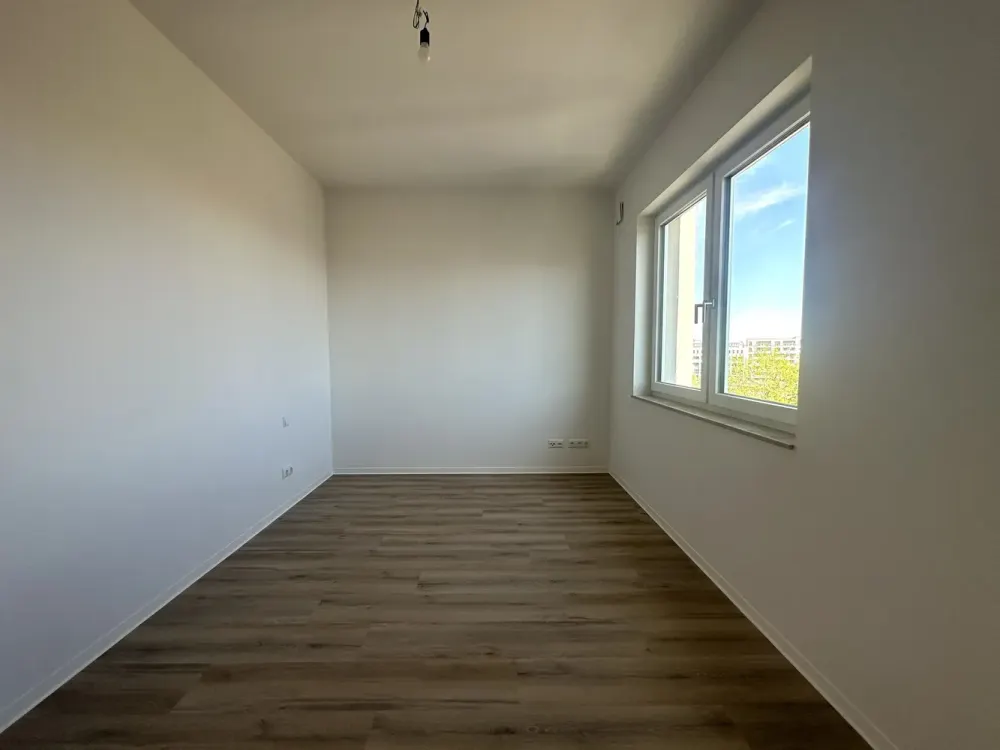 2 Rooms | Roof Terrace | Renovated Old Building, Living in Zentrum-Ost | Optional with Fitted Kitchen