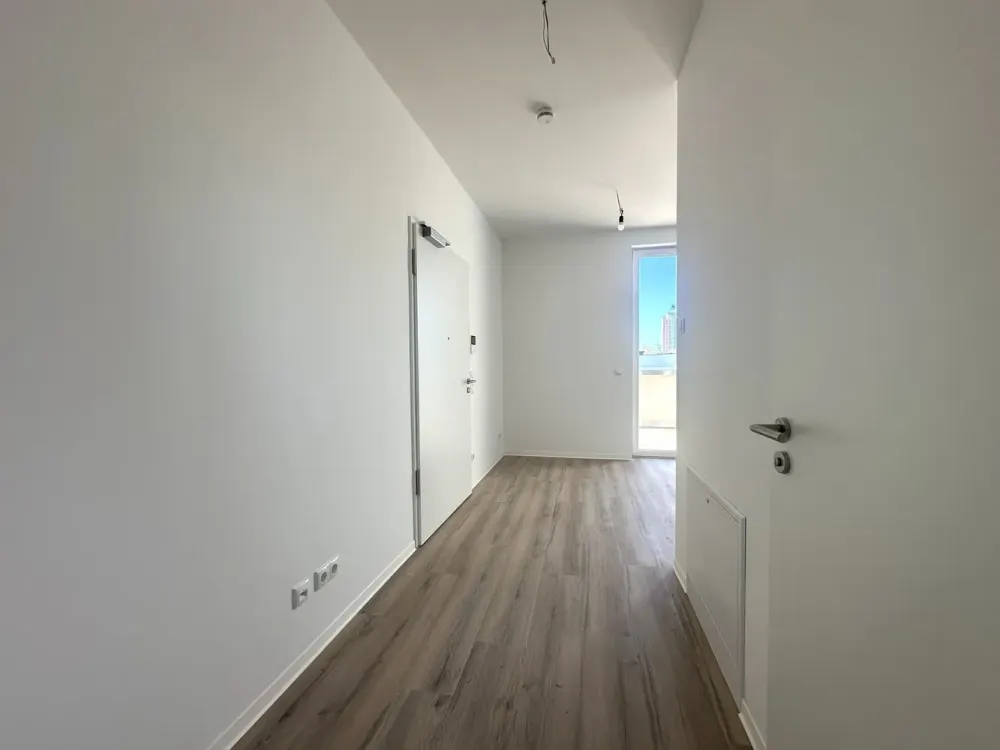 2 Rooms | Roof Terrace | Renovated Old Building, Living in Zentrum-Ost | Optional with Fitted Kitchen