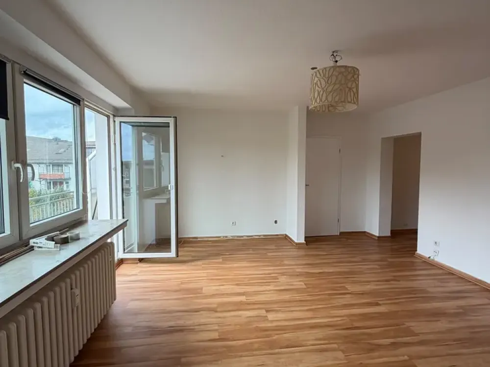 Helle 2-Zimmer-Wohnung mit ca. 65 m² und Stellplatz im Innenhof