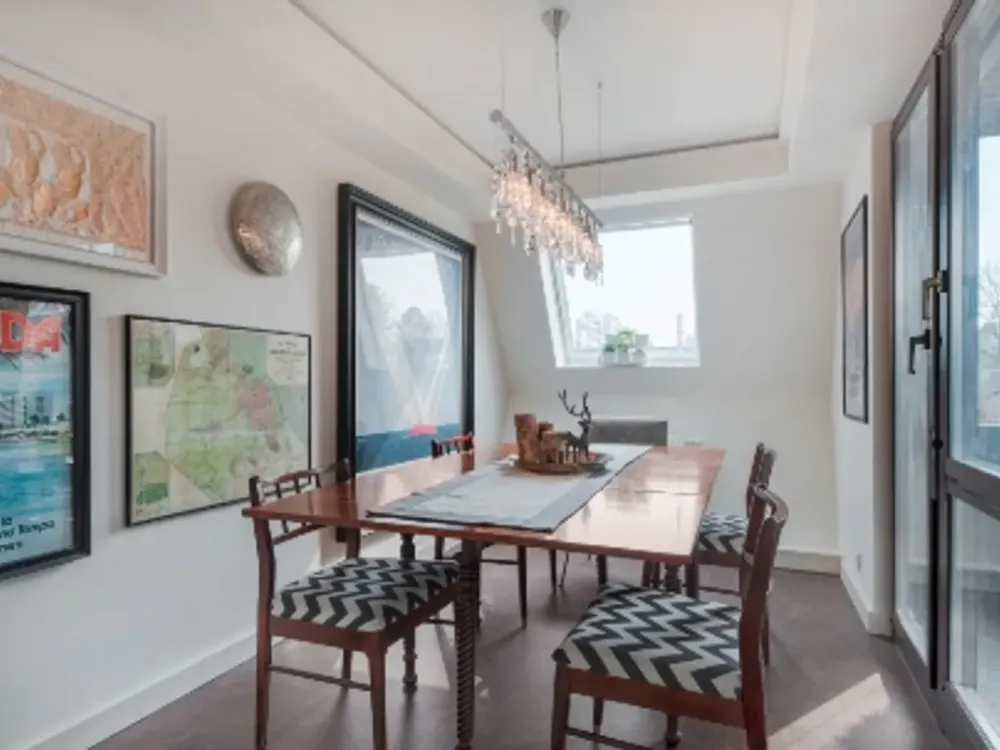 Exklusive 3-Raum-Galerie-Wohnung mit Terrasse und EBK