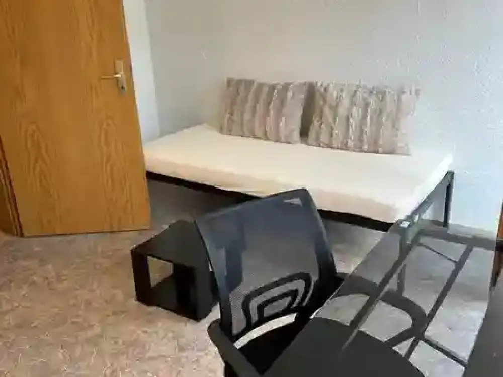 Vollmöblierte 1-Zimmer-Wohnung in ruhiger Umgebung