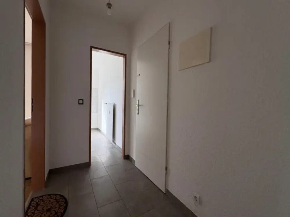 Zuhause mit drei Zimmern und Balkon in Hanau