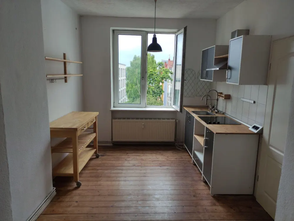 2-room apartment (4th floor) for rent, approx. 42 m², KTV, near university